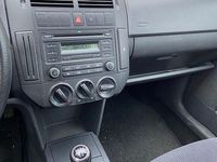 Gebraucht VW Polo 80 PS (58 kW) 2006 Schwarz Kleinwagen