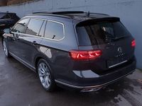 Gebraucht VW Passat R-line 200 PS (147 kW) 2022 Grau Limousine
