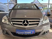 Gebraucht Mercedes B180 109 PS (80 kW) 2011 Grau Van / Kleinbus