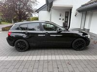 Gebraucht BMW 116 136 PS (100 kW) 2014 Schwarz Kleinwagen
