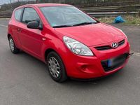 Gebraucht Hyundai i20 75 PS (55 kW) 2009 Rot Kleinwagen