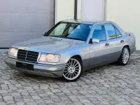 Gebraucht Mercedes 300 AMG 179 PS (131 kW) 1991 Rauchsilber Limousine