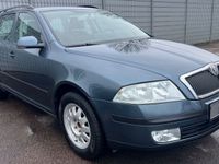 gebraucht Skoda Octavia Combi 1.6 FSI Elegance