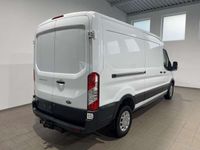 Gebraucht Ford Transit Trend 170 PS (125 kW) 2018 Frost weiss Van