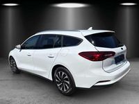 Neu Ford Focus Titanium 155 PS (114 kW) 2025 Frozen white Kombi