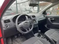 Gebraucht VW Polo Trendline 60 PS (44 kW) 2016 Rot Kleinwagen