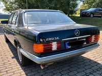 Brugt Mercedes E280 185 HK (136 kW) 1984 Blå Sedan