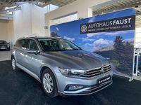 Gebraucht VW Passat Elegance 200 PS (147 kW) 2021 Silber metallic Kombi