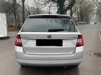 Gebraucht Skoda Fabia Joy 90 PS (66 kW) 2016 Silber Kombi