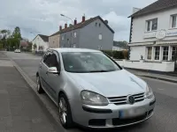 Gebraucht VW Golf V 105 PS (77 kW) 2005 Silber Kleinwagen