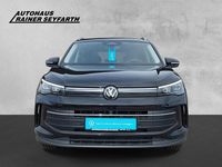 Gebraucht VW Tiguan Life 150 PS (110 kW) 2024 Schwarz SUV