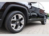 Gebraucht Jeep Compass Opening Edition 170 PS (125 kW) 2017 Brilliant black crystal perlef SUV