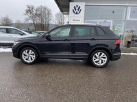 Gebraucht VW Tiguan Active 131 PS (96 kW) 2023 Schwarz SUV