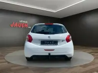 Gebraucht Peugeot 208 114 PS (83 kW) 2012 Weiss Kleinwagen