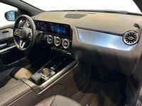 Gebraucht Mercedes B200 Progressive 163 PS (119 kW) 2019 Mountaingrau metallic Van / Kleinbus