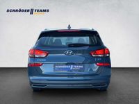 gebraucht Hyundai i30 Kombi 1.0 T-GDi DCT Trend NAVI/KAMERA/SHZ