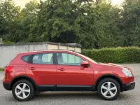 Gebraucht Nissan Qashqai Visia 106 PS (77 kW) 2007 Rot SUV