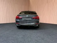 Gebraucht BMW 740L Executive 320 PS (235 kW) 2018 Grau Limousine