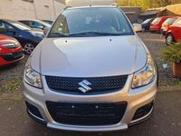 Gebraucht Suzuki SX4 Club 107 PS (78 kW) 2011 Silber SUV