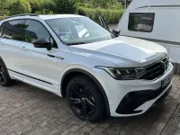 Gebraucht VW Tiguan R-line 200 PS (147 kW) 2024 Weiß SUV
