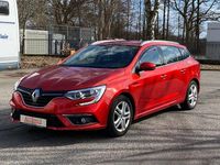 Gebraucht Renault Mégane IV Business 132 PS (97 kW) 2017 Rot Limousine