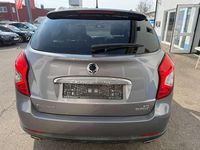 Gebraucht SsangYong Korando Crystal 175 PS (128 kW) 2014 Graumetallik SUV