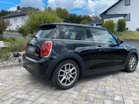 Gebraucht Mini Cooper Pepper 136 PS (100 kW) 2016 Schwarz Kleinwagen