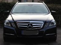 Gebraucht Mercedes E200 Avantgarde 184 PS (135 kW) 2012 Blau Kombi