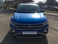 Gebraucht VW T-Roc Style 150 PS (110 kW) 2025 Blau SUV