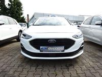 Gebraucht Ford Focus Cool & Connect 155 PS (114 kW) 2022 Frozen white Limousine