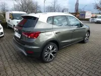 Gebraucht Seat Arona Xperience 110 PS (80 kW) 2023 Cliff grau / weiß SUV
