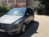 Gebraucht Mercedes B250 211 PS (155 kW) 2013 Grau Kleinwagen