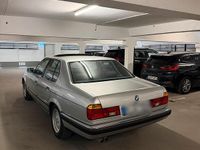 Gebraucht BMW 735 211 PS (155 kW) 1990 Silber Limousine