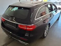 Gebraucht Mercedes E220 194 PS (142 kW) 2016 Schwarz Kombi