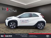 Neu Toyota Aygo X Active 116 PS (85 kW) 2026 Weiß SUV