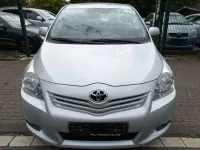 Gebraucht Toyota Verso Life 132 PS (97 kW) 2009 Silber Van / Kleinbus