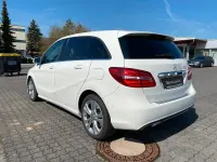 Gebraucht Mercedes B220 184 PS (135 kW) 2017 Weiß Van / Kleinbus
