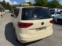 Gebraucht VW Touran 150 PS (110 kW) 2024 Beige Van / Kleinbus