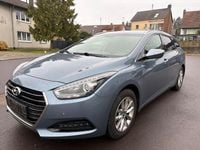 Gebraucht Hyundai i40 Trend 141 PS (103 kW) 2018 Blau Kombi