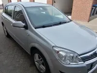 Używany Opel Astra 140 KM (102 kW) 2007 Srebrny Sedan/Limuzyna