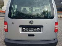 Second-hand VW Caddy 102 CP (75 kW) 2011 Argintiu Monovolum