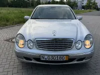 Gebraucht Mercedes E220 Elegance 150 PS (110 kW) 2003 Silber Limousine