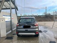 gebraucht Ford Kuga mit 2 jahre Garantie