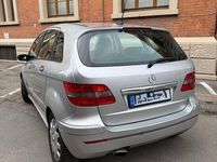 Gebraucht Mercedes B200 136 PS (100 kW) 2006 Silber Van / Kleinbus