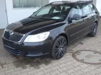 Gebraucht Skoda Octavia Active 105 PS (77 kW) 2012 Schwarz Kombi
