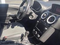 Usado Opel Corsa Innovation 90 HP (66 kW) 2009 Branco Citadino