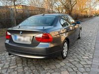 Gebraucht BMW 320 150 PS (110 kW) 2005 Silber Limousine