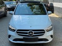 Gebraucht Mercedes B220 190 PS (139 kW) 2020 Weiß Van / Kleinbus