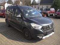 Gebraucht Dacia Dokker Stepway 131 PS (96 kW) 2020 Kometengrau (metallic) Van / Kleinbus