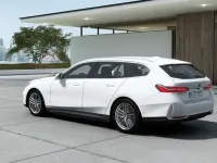 Neu BMW i5 Sport Line 289 kW (394 PS) 2025 Alpinweiß uni Kombi